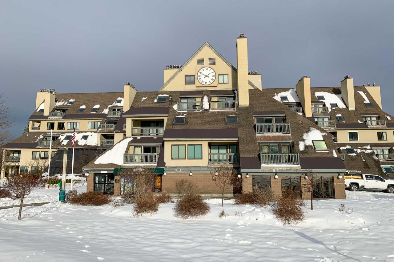 Apartment Vacation Gem Walk To Lifts!